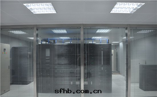 重(zhòng)慶某大(dà)學(xué)機(jī)房(fáng)建設工程案(àn)例