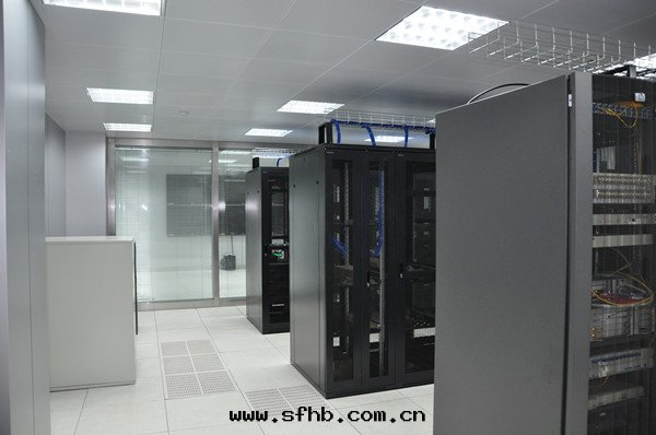 重(zhòng)慶某企業倉庫機(jī)房(fáng)建設