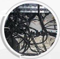 普通(tòng)插座容易接觸不(bù)良易出(chū)現(xiàn)故障安(ān)裝(zhuāng)不(bù)便