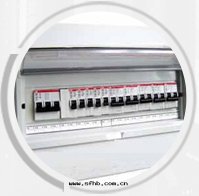 單路(lù)市(shì)電(diàn)缺乏UPS單路(lù)回(huí)路(lù)容易斷電(diàn)故障造成(chéng)數據(jù)丢失