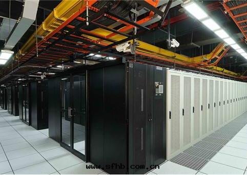 數據(jù)机房(fáng)綜合布(bù)線(xiàn).jpg 數據(jù)机房(fáng)綜合布(bù)線(xiàn).jpg